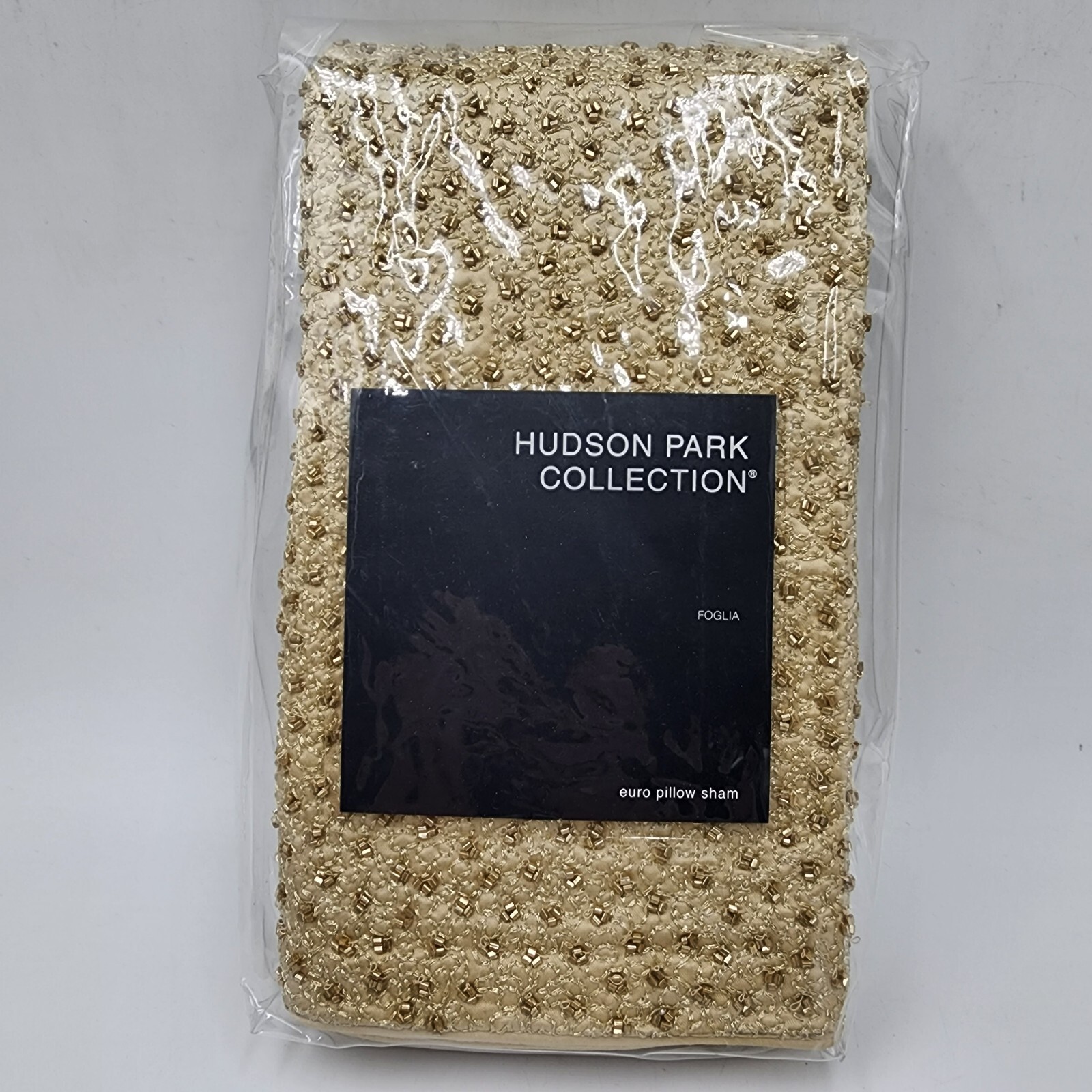 КОЛЛЕКЦИЯ HUDSON PARK Euro Pillow Sham Gold Foglia ИЗ КОЛЛЕКЦИИ HUDSON PARK
