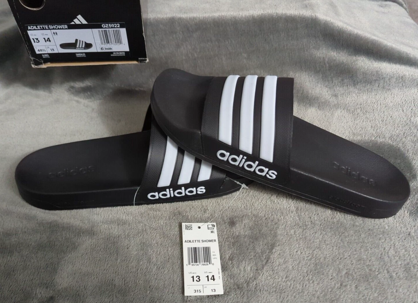 ADIDAS Slides doccia Adilette da uomo taglia 13 nero bianco nero GZ5922 nuovi con scatola