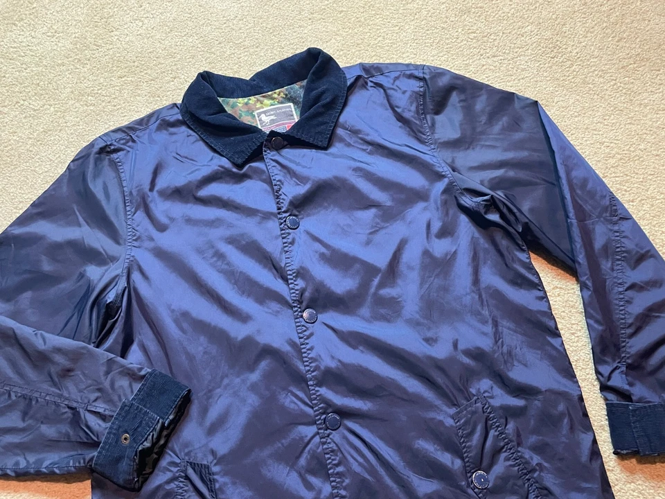 Abrigo cortavientos de nailon brillante para hombre Abrigo de granero Chaqueta de trabajo Azul marino grande Foto 4 de 4