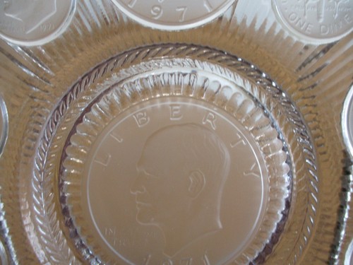 DECORATIVE GLASS PLATE WITH 1971 AMERICAN COINS FROSTED GLASS DIME PENNEY - Picture 5 of 11