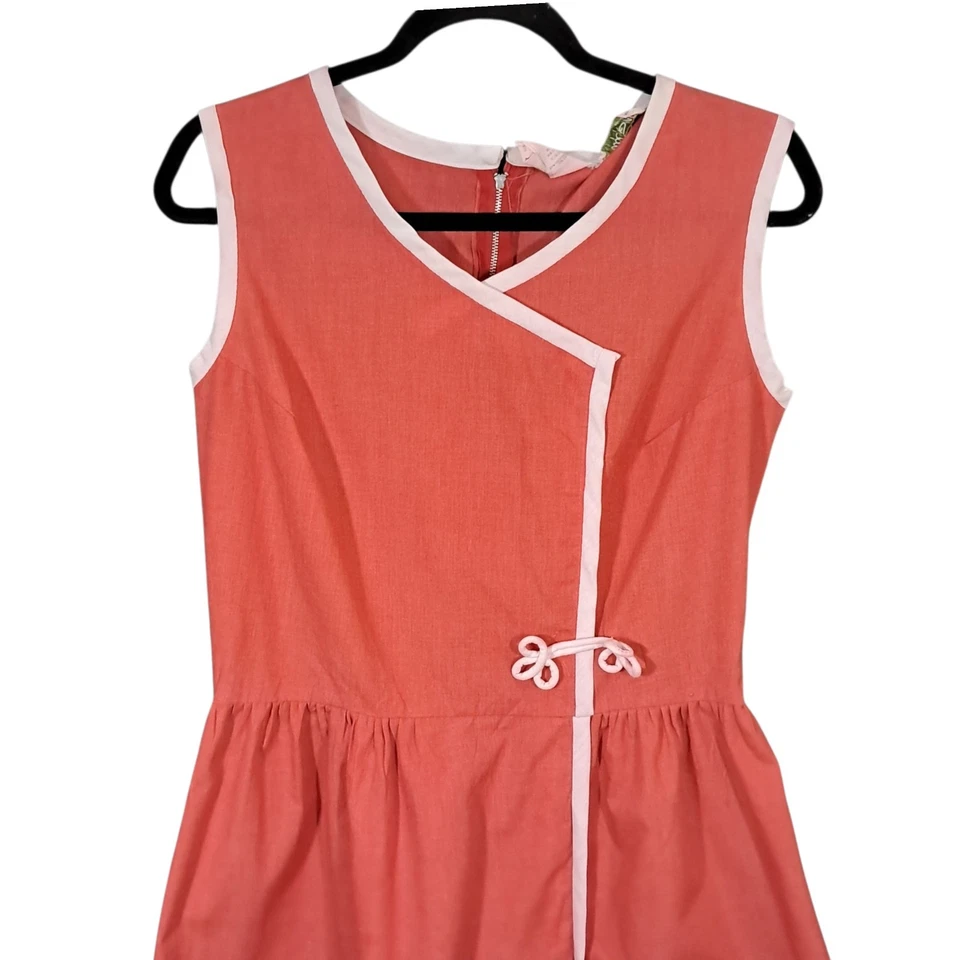 Vestido de loja vintage anos 50 alto ampulheta coral feito em união rockability retrô médio - Imagem 4 de 4