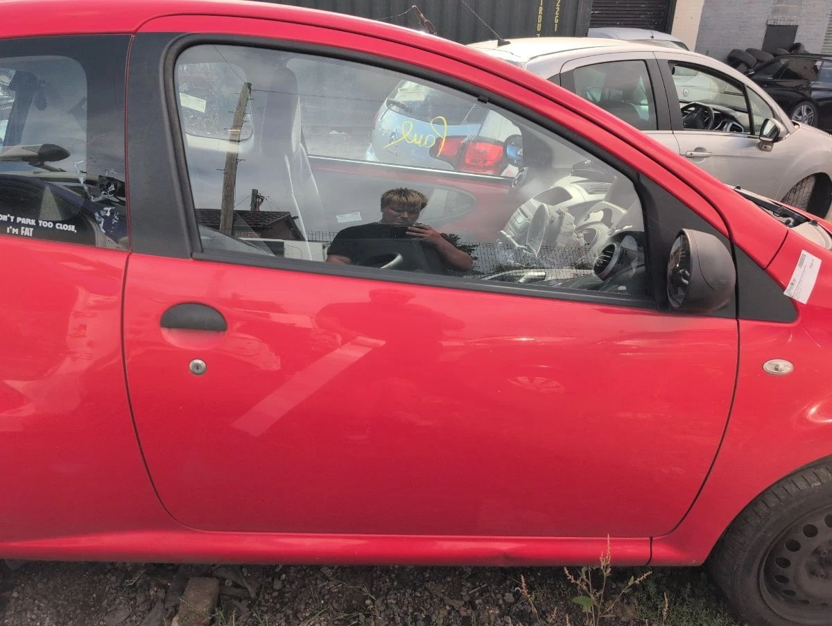 Paracolpi Paraurti Per Auto Fai Da Te – Profili Adesivi In Gomma Morbida – Uro Parts Dg-107