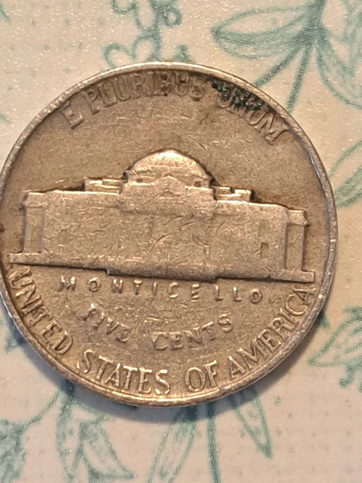 1947 Jefferson Nickel ddr on north south Monticello no mint mark - Image 2 of 3