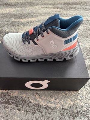 On Cloud Hi Edge Women s Size 7