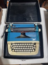 Vintage 1970’Royal Custom III Typewriter Two Tone BLUE w/ Ivory K/B Nice thumbnail