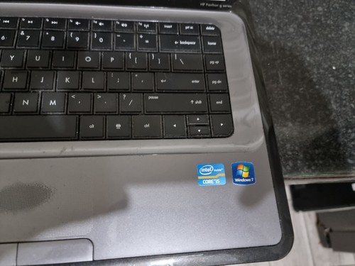 J270 HP Pavilion G6-1155sa 15,6 Zoll Intel Core i5-2410M Kein Strom schaltet Spa nicht ein - Bild 4 von 11