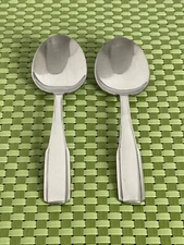 Oneida FREMONT Stainless 2 Place/Oval Soup Spoons Glossy USA Flatware A58WU