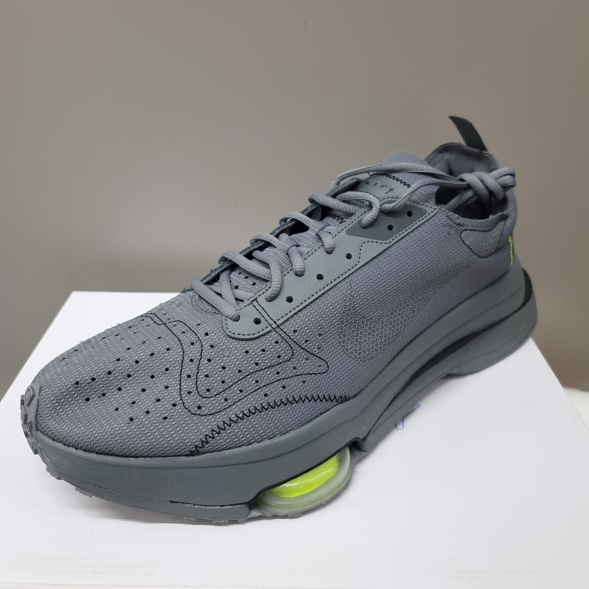 nike air zoom type smoke