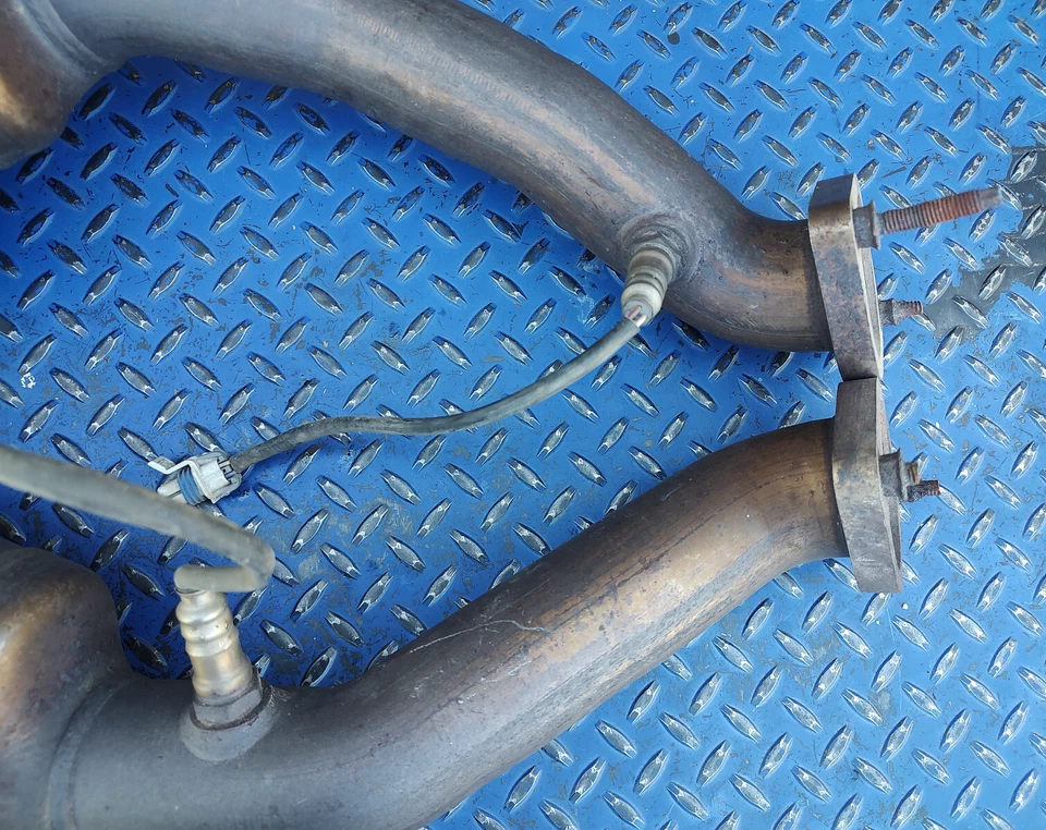 Chevrolet Corvette C6 LS3 2005-2013 convertidores catalíticos GM Foto 3 de 4