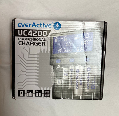 everActive UC4200 Netz-Ladegerät für AA/AAA/C/D, Ni-MH Li-ion Li-HV Li-FePO4