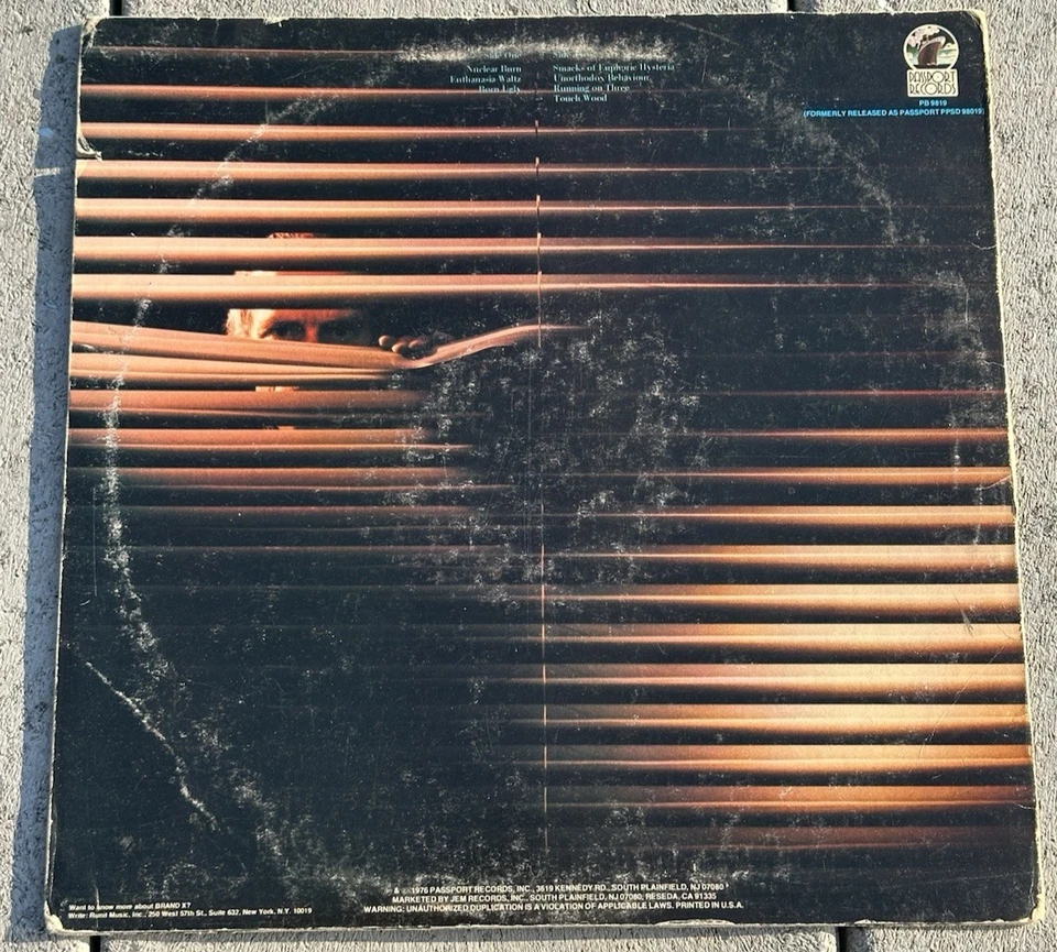 Brand X – Unorthodox Behaviour LP 1976 Jazz Fusion Vinyl G+ Phil Collins - Imagem 2 de 4