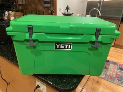 Yeti Tundra 45 RARE LIMITED CANOPY GREEN  Cooler NEW WITH OUT TAGS! Hard To Find