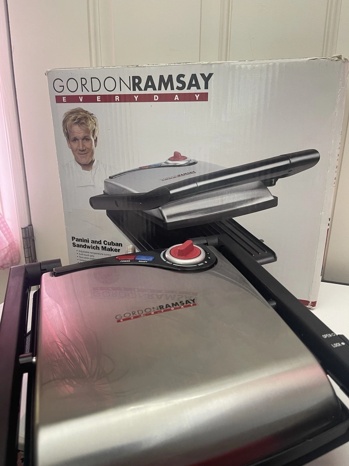 Gordon Ramsay Sensio Panini Sandwich Steak Digital Grill Press YDE1120 Silver
Opens in a new window