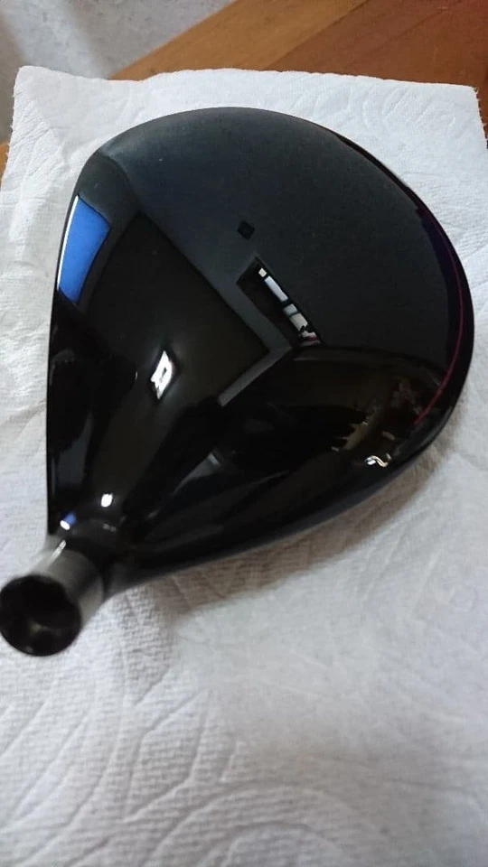 Bridgestone B-Limited 415 Driver 9.0° Titanium Head Only Right Handed Headcover - Image 4 of 4