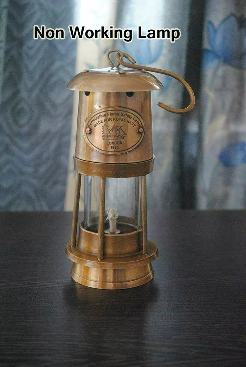 Minors Lantern OIL LAMP Boat Light Brass Marine Ship Antique Nautical Vintage
