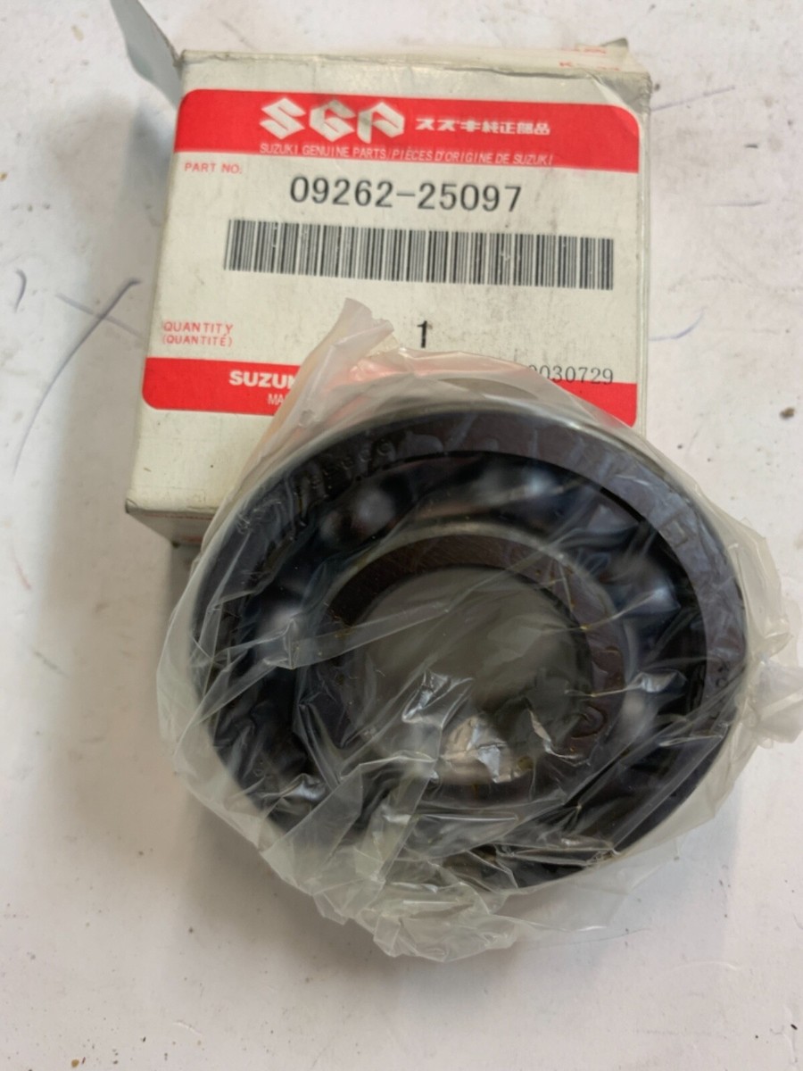GENUINE OEM SUZUKI RGV RGV250 RIGHT HAND CRANK SHAFT BEARING 09262