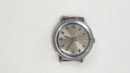 Vintage Timex Mercury Manual Wind Day Date Watch