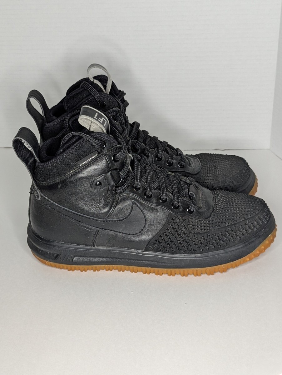 nike duckboot mid