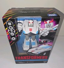 USA Transformers Studio Series Prowl MTMTE Collection Deluxe MISB Brand New