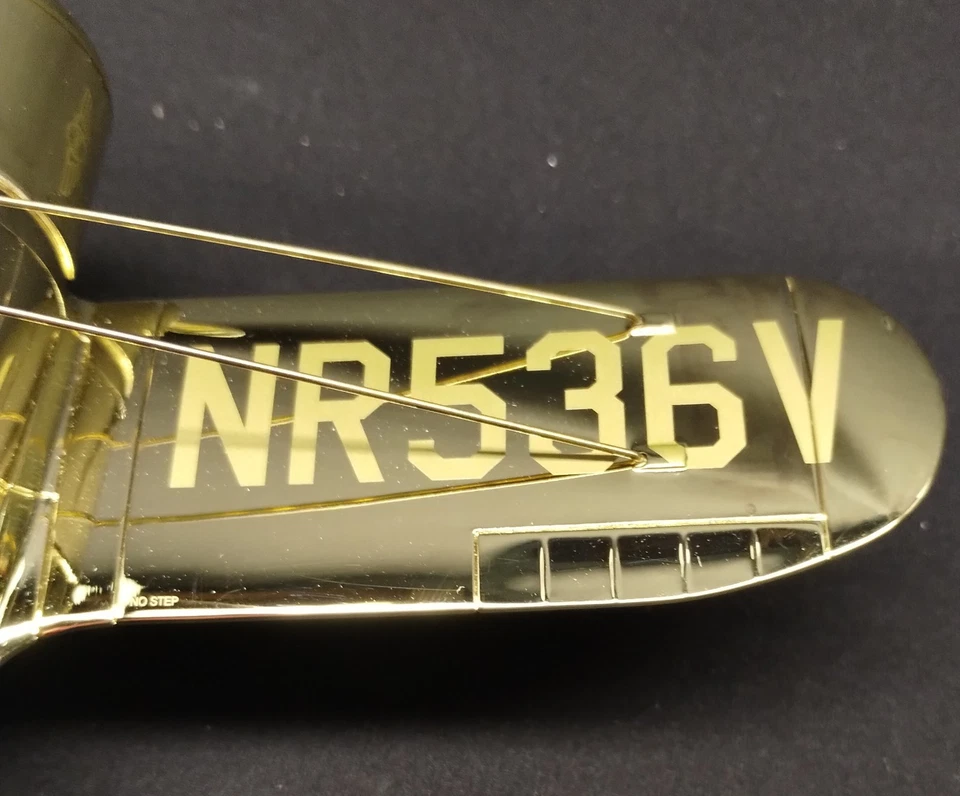 Bonito avión de carreras Wedell-Willims SHELL GOLDEN EDITION fundido a presión: primera marcha Foto 4 de 4