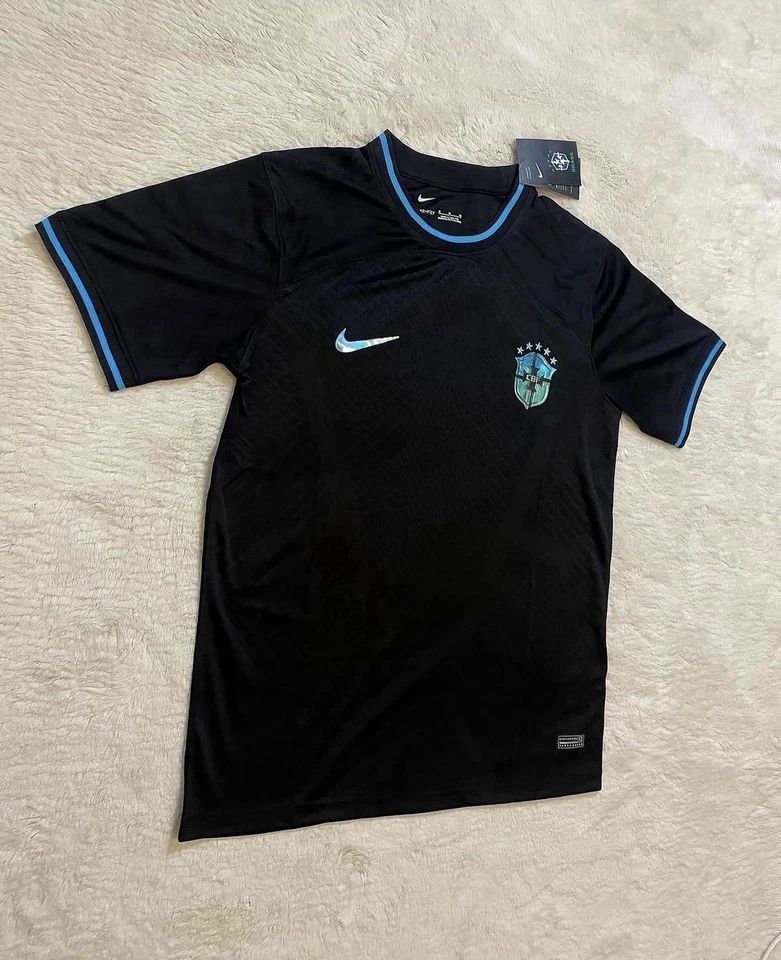 Brazil Emerald Jersey - Football/soccer jersey - image 3 of 4