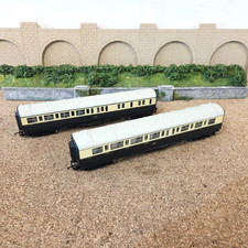 HORNBY RALWAYS OO GAUGE R430 & R456 G.W.R. COACHES X 2   FREE POST