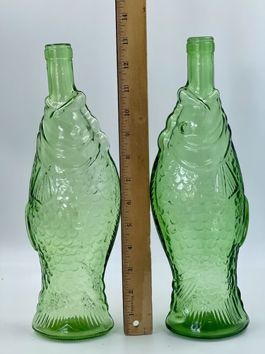 Vintage Green Glass Fish Shaped Italian Wine Bottle Decanter 13"H - Picture 3 of 4