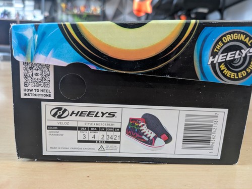 Girls Heelys Size 2 UK - Picture 2 of 3