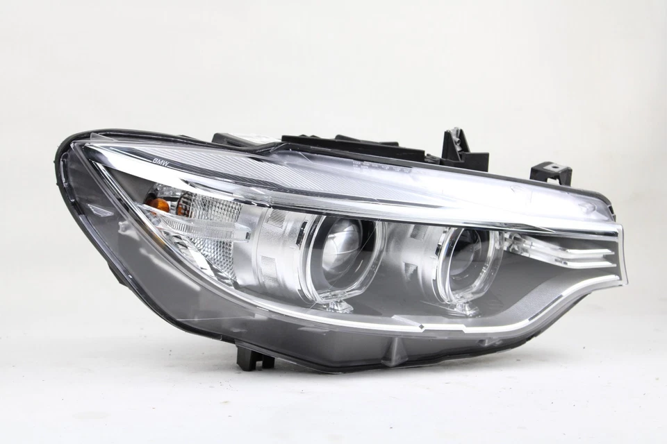 ¡Perfecto! Faro derecho xenón HID 14 15 16 17 BMW SERIE 4 F80 M3 M4 OEM Foto 2 de 4