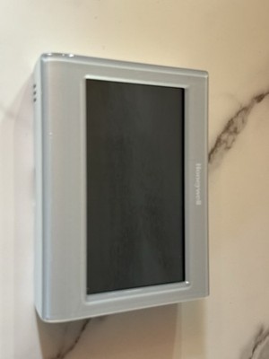 Honeywell Home RTH9585WF1004 Wi-Fi Smart Color Thermostat Silver NO Box