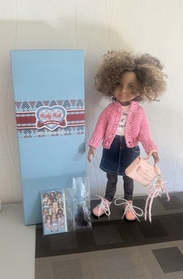 Ruby Red Fashion Friends Puppe Maya