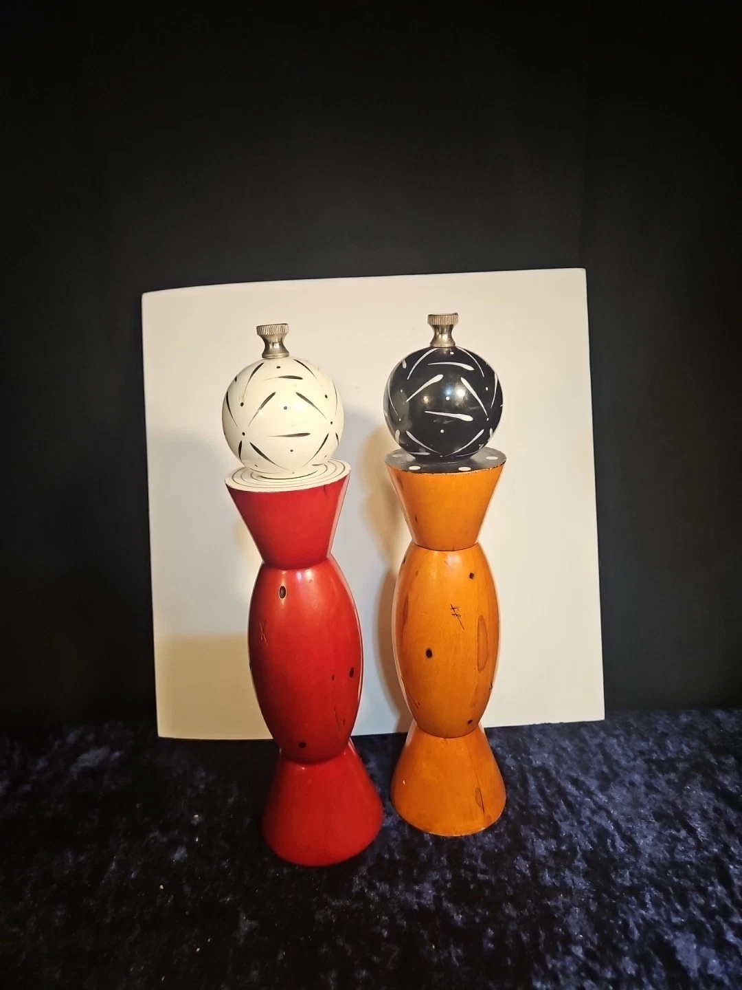 VTG WILLIAM BOUNDS ORIGINAL WOOD SALT AND PEPPER GRINDER/MILLS@Gls