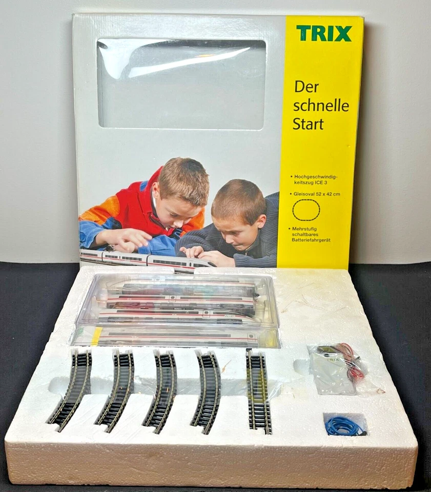 N Scale Trix 11202 ICE Train Starter Set Powered Engine Passenger Cars Complete - Image 2 of 4
