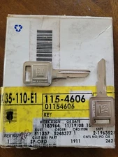 2 Genuine GM Logo IGNITION E Key Blank Uncut 01154606 320404 B44P B44 56-E OEM