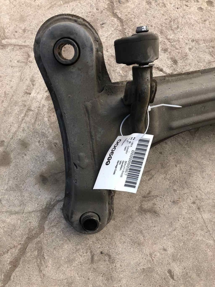 1992 - 1996 TOYOTA CAMRY DX Rear Subframe Crossmember Cradle