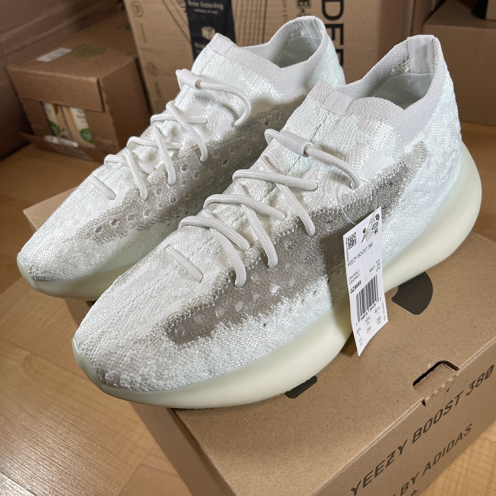 yeezy calcite glow retail