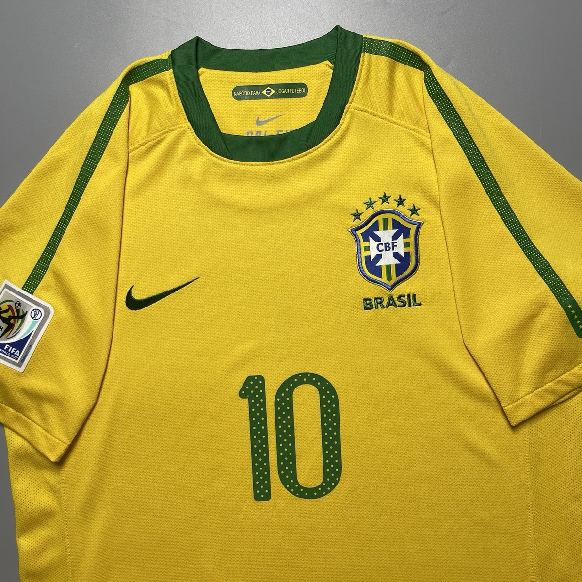 サッカー　ユニフォーム　ブラジル　KAKÁ 8番 ロナウド9番　ナイキ BRAZIL 2008-2009 KAKA 8 JERSEY NIKE HOME SHIRT L # 258950-493 | eBay