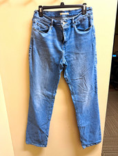 Levi's Women's Straight Blue Denim Jeans Size 12 5-Pocket Button Fly