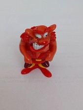 &Uuml; Ei Figur Spielzeug Monster Hotel  2005  Beisser   + BPZ