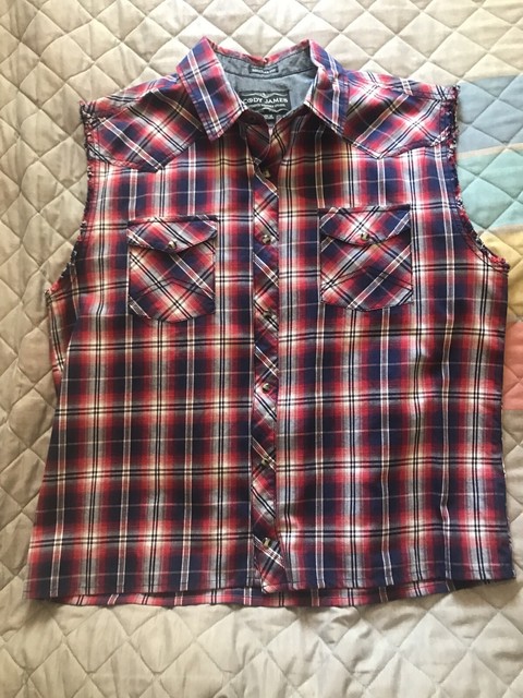 white v neck shirt long sleeve