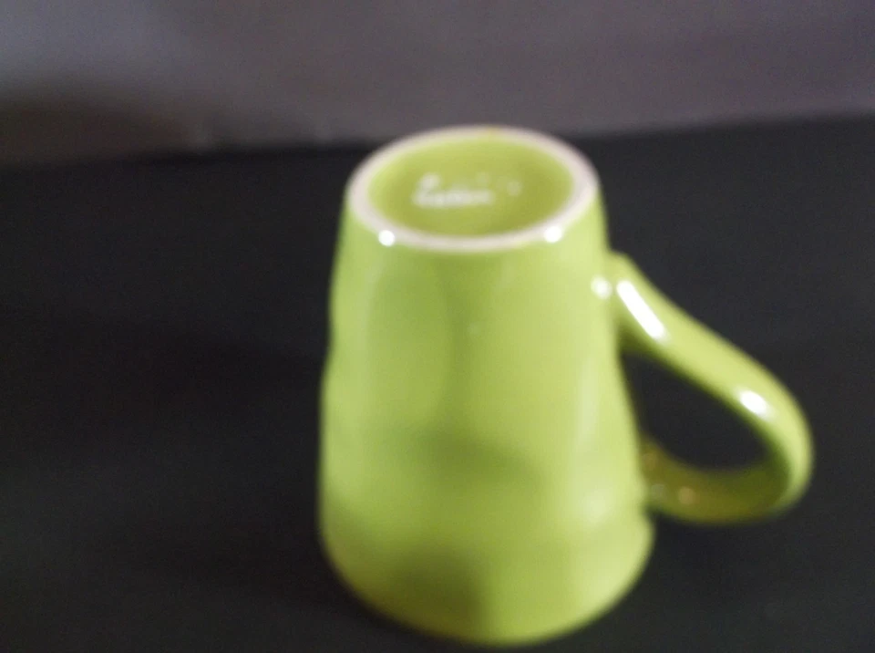 Taza Maxwell & Williams Krinkle verde Foto 2 de 3