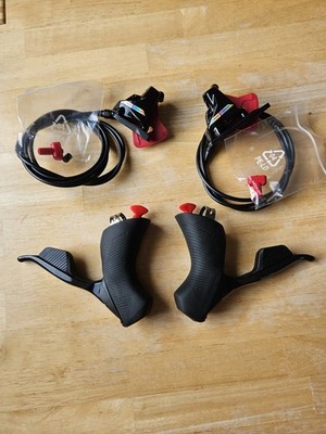 SRAM Force eTap AXS D2 Sti+Bremse Vorne/Hinten