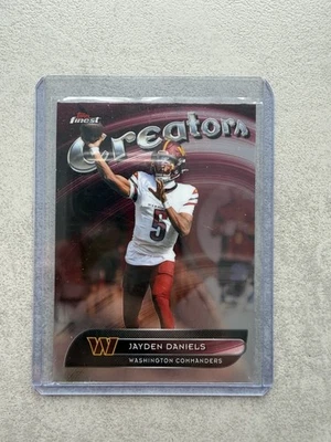 Jayden Daniels Washington Commanders Topps Finest Creators NFL Football 2025 - Bild 1 von 2
