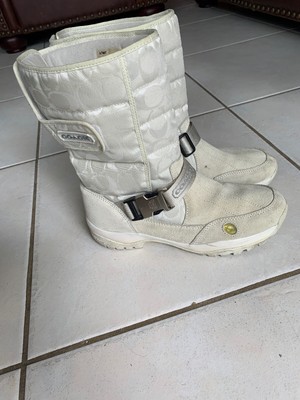 white coach winter boots