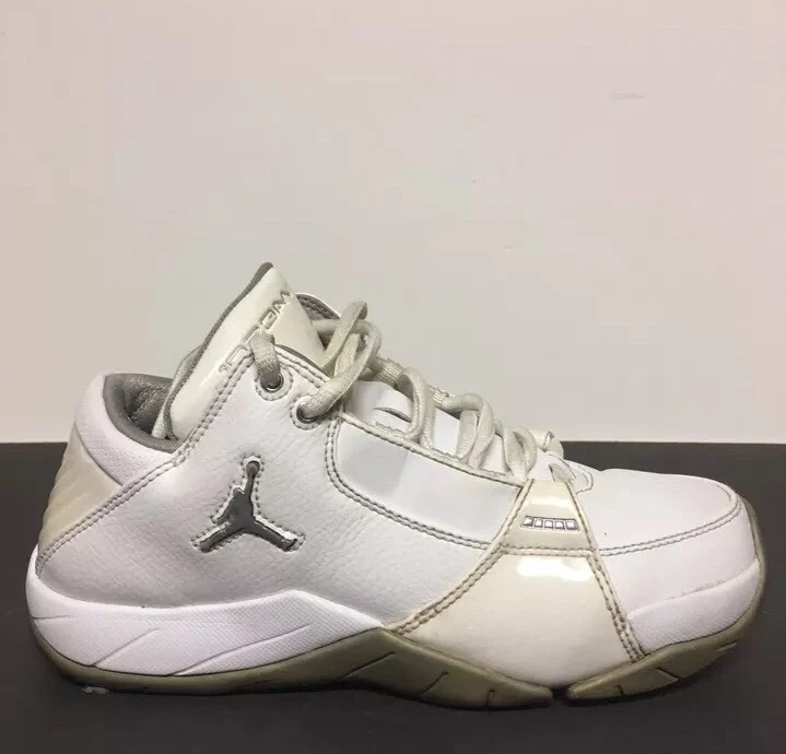 Scarpe Sneakers da ginnastica Air Jordan Hoops Low GS taglia 4 5Y bianco grigio