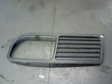 Luftgitter L Seat Cordoba 1.6 6 K/C Limousine Farbe Silber Bj 1999