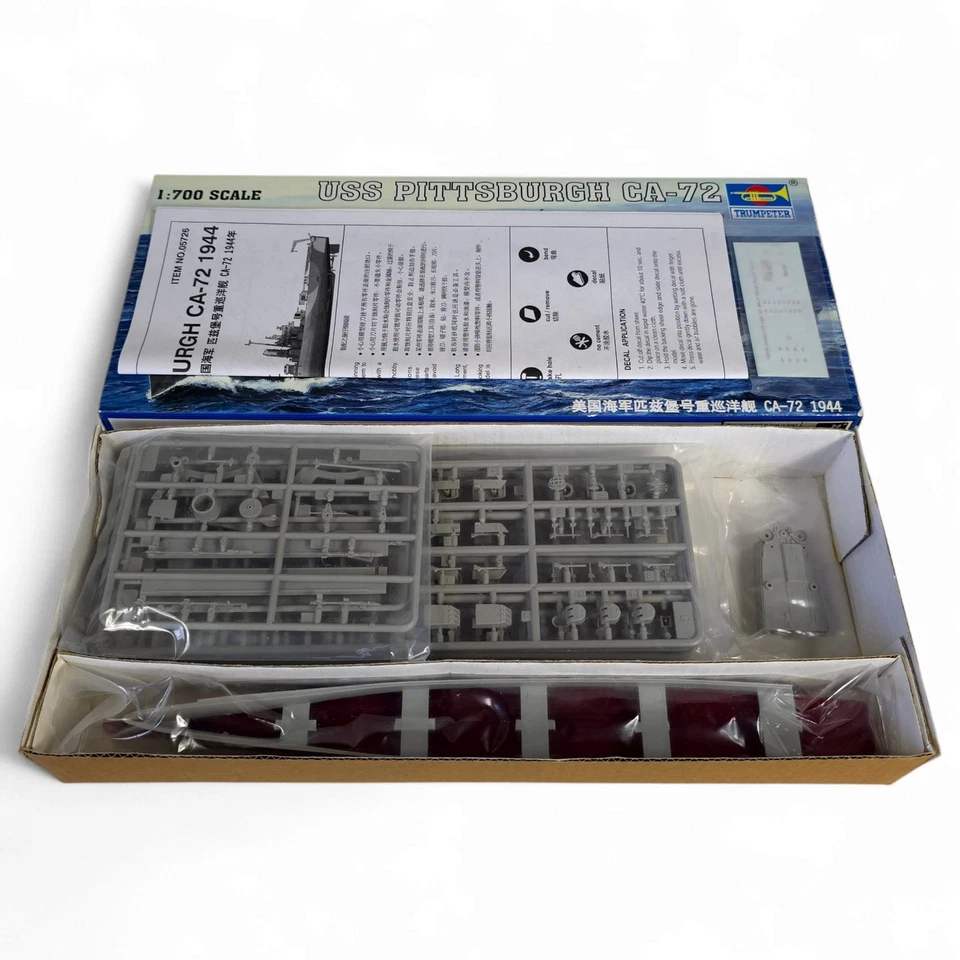 2005 Trumpeter Heavy Cruiser USS Pittsburgh CA-72 (1944) 1:700 Scale Kit #05726 - Image 3 of 4