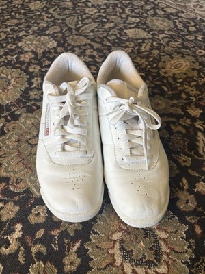 Size 8. Reebok Classic Leather White Gum