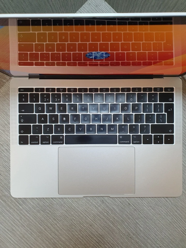 Apple MacBook Pro 13" 2017 · i5 · 8GB · 250GB, photo 3 of 5
