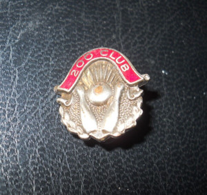 Vintage Bowling Pin ~ Silver ~~  200 Club in Red